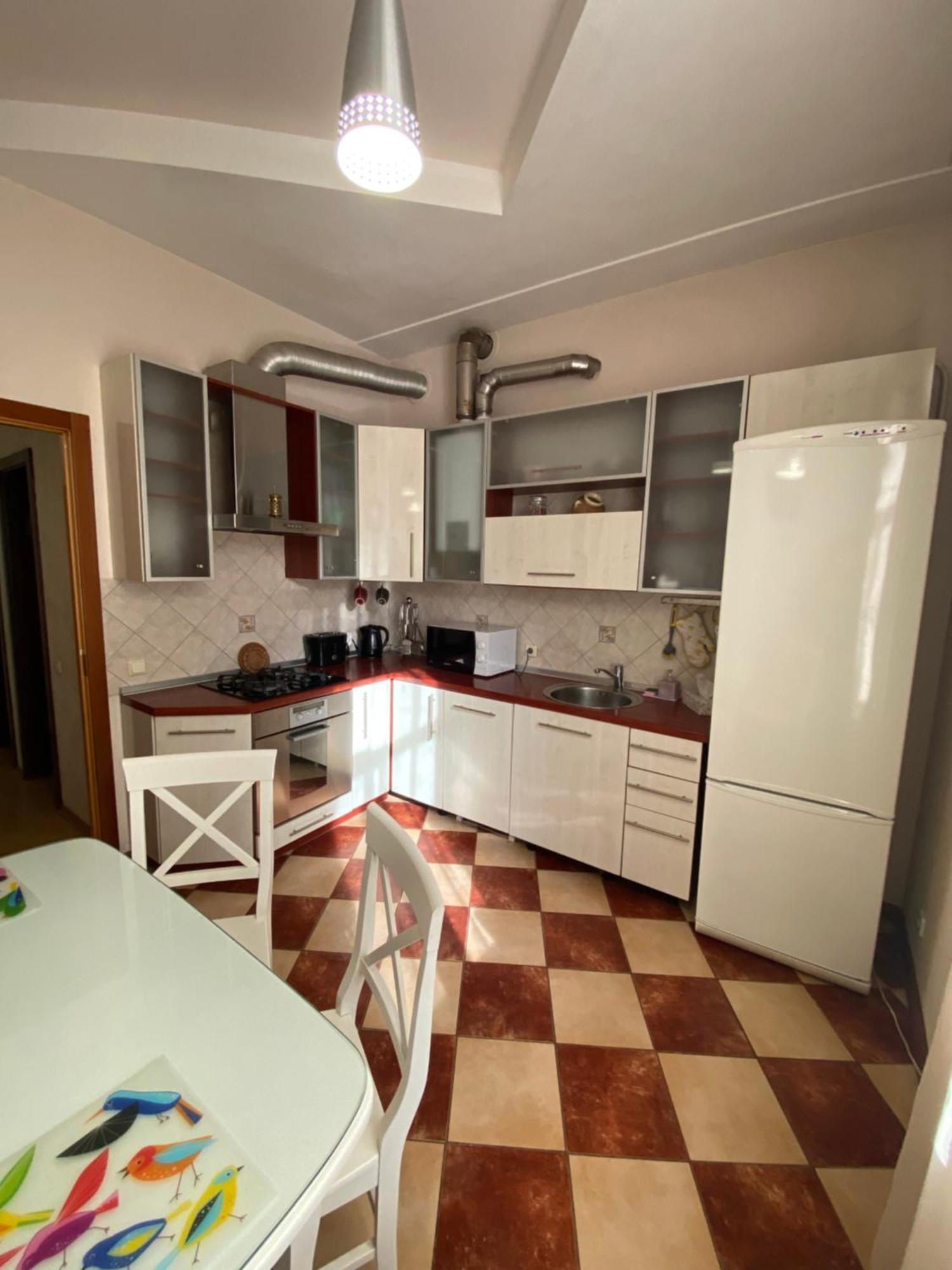 Inn Home Apartments In Kiev Center Exteriör bild
